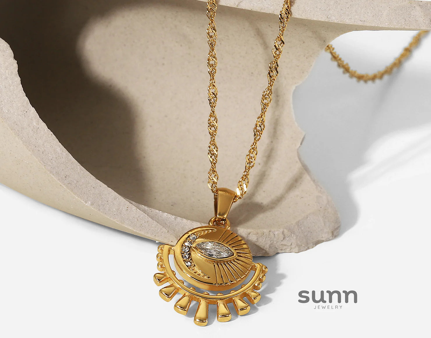 Jaedyn Zircon Eye Pendant Necklace