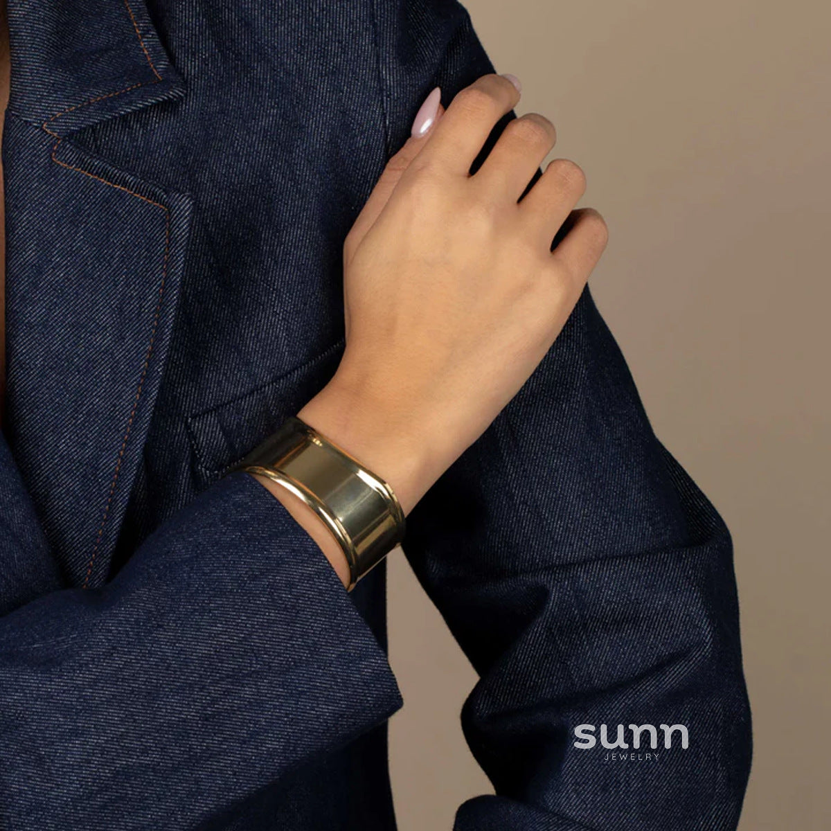 Jaelle Stainless Steel Bangle [56A3SEMR]