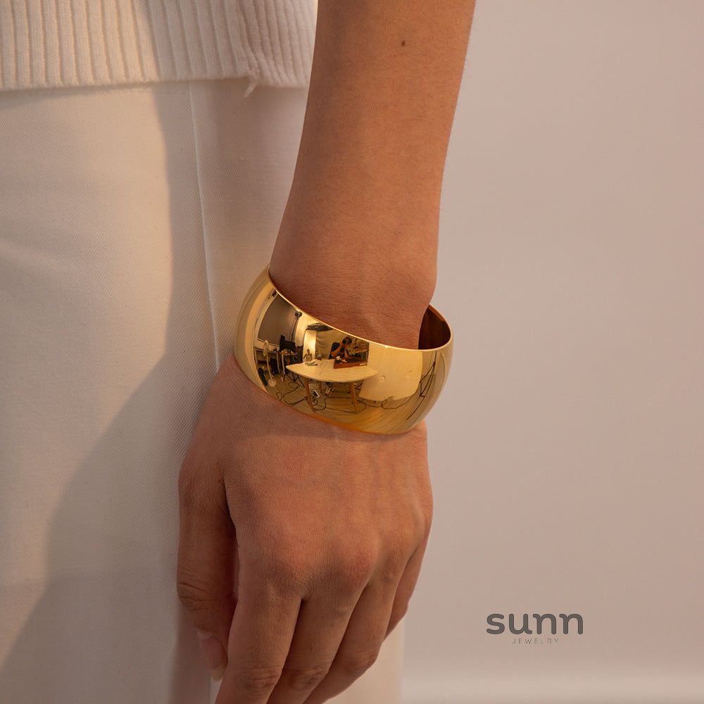 Jaelle Stainless Steel Bangle [M8G8JCNE]