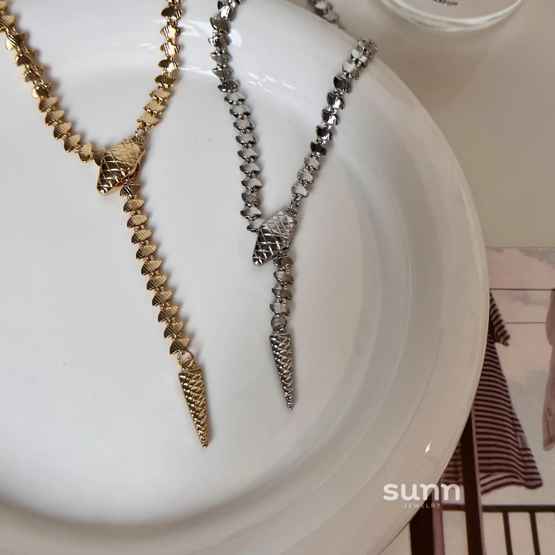 Jaidah Snake Choker Necklace