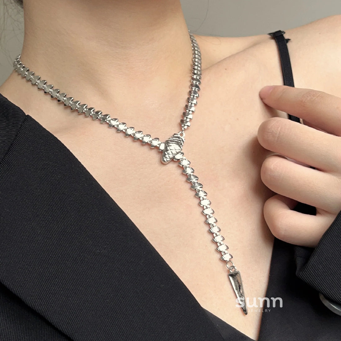 Jaidah Snake Choker Necklace