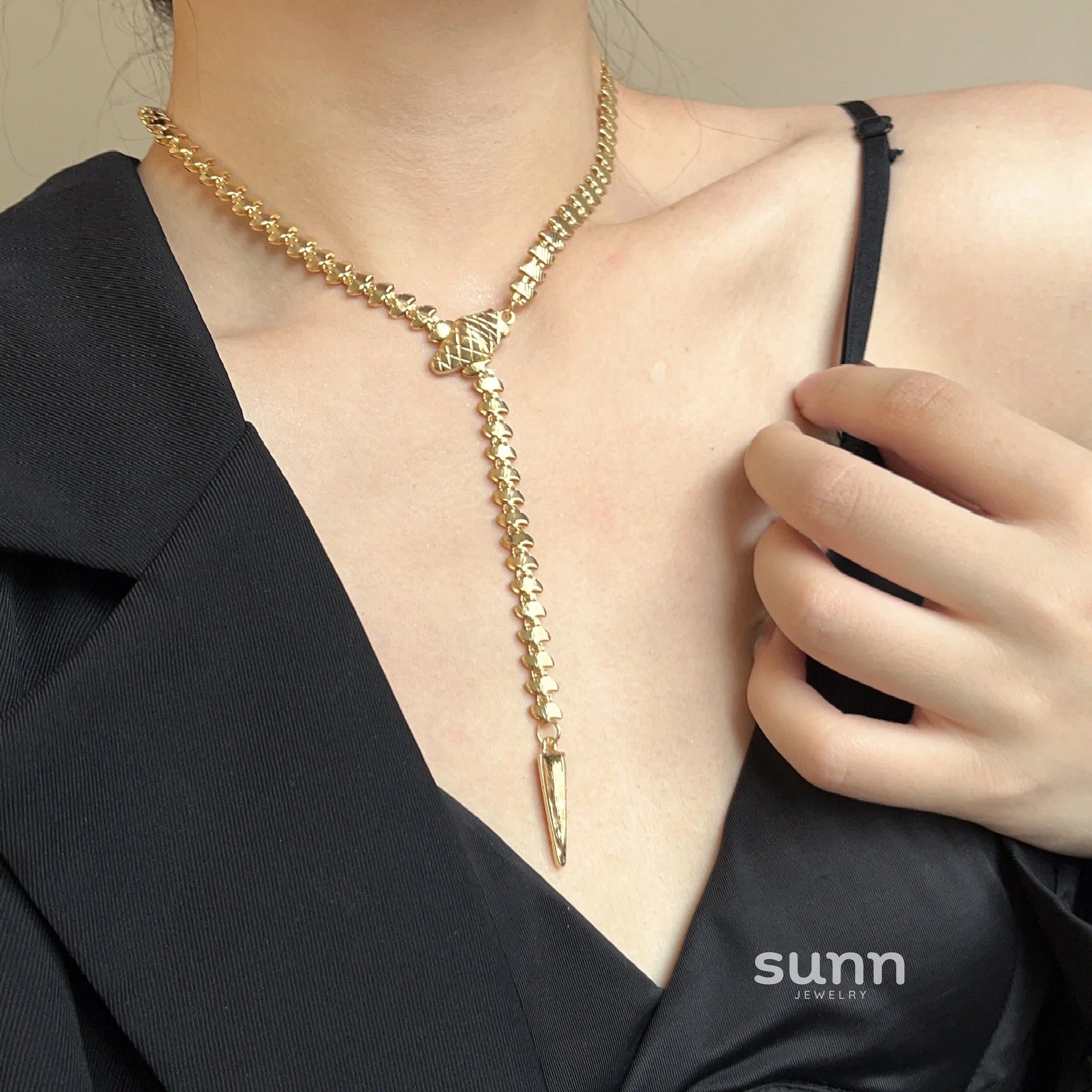Jaidah Snake Choker Necklace
