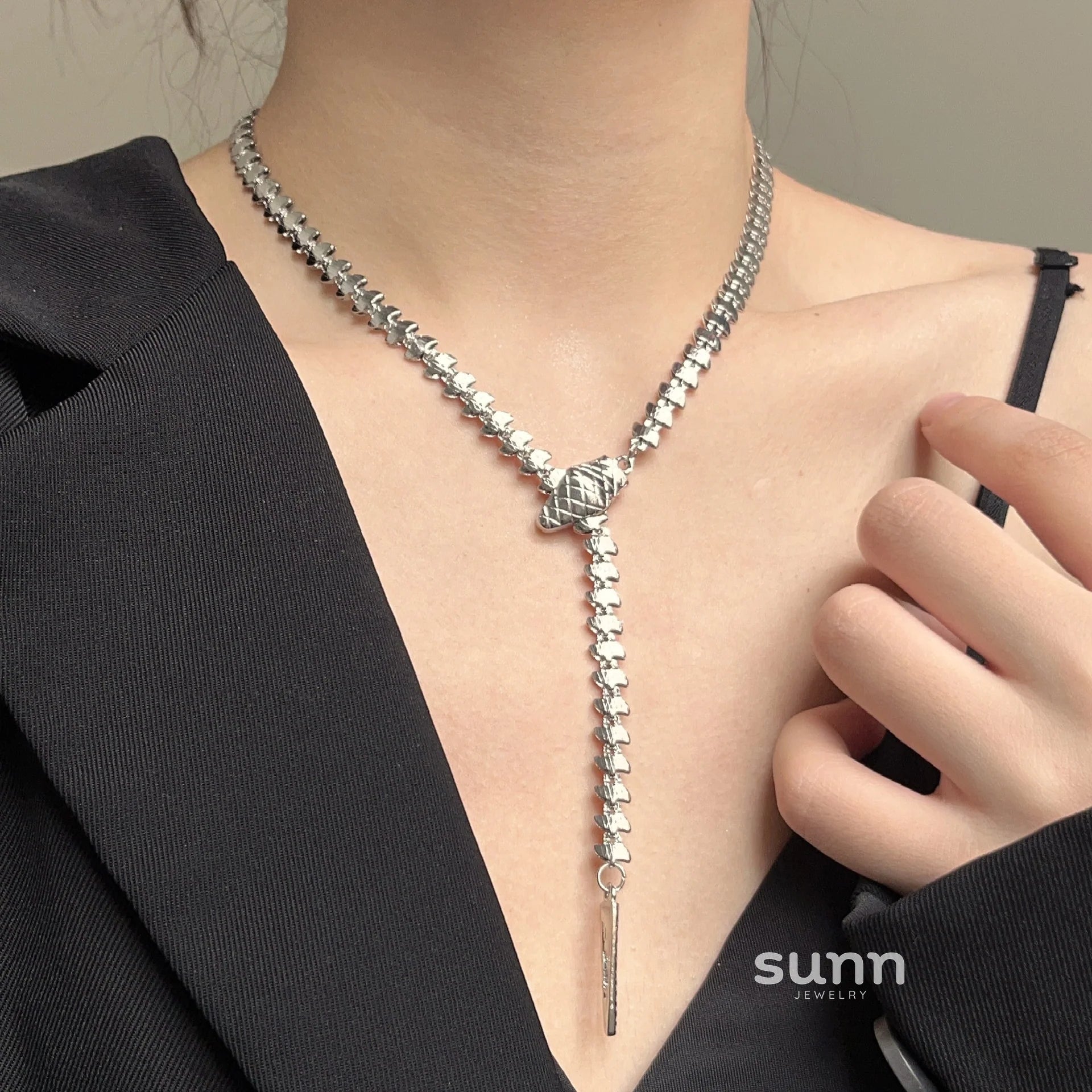 Jaidah Snake Choker Necklace