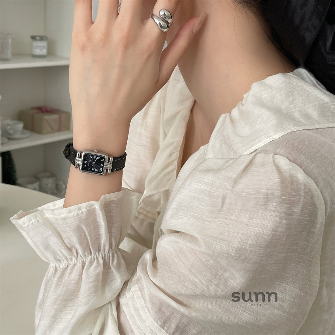 Jailyn Petite Square Watch [K5Y8W5UA]