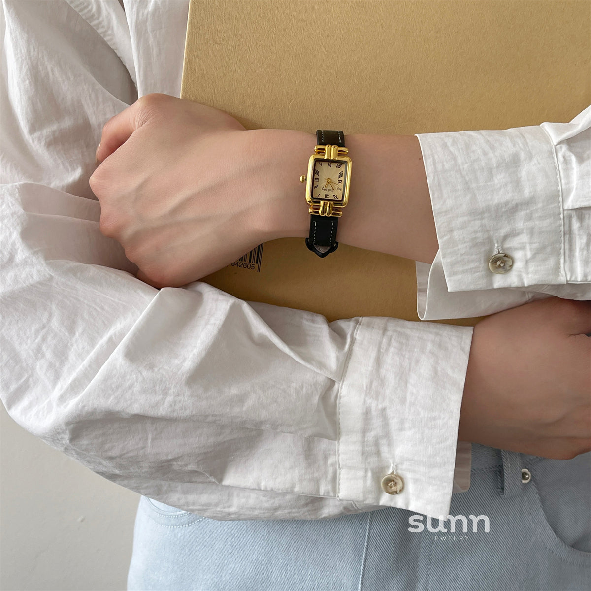Jailyn Petite Square Watch [54A0VGAJ]