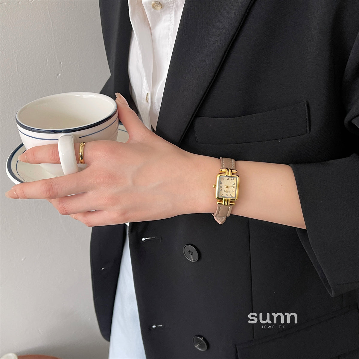 Jailyn Petite Square Watch [8GR8IHF3]