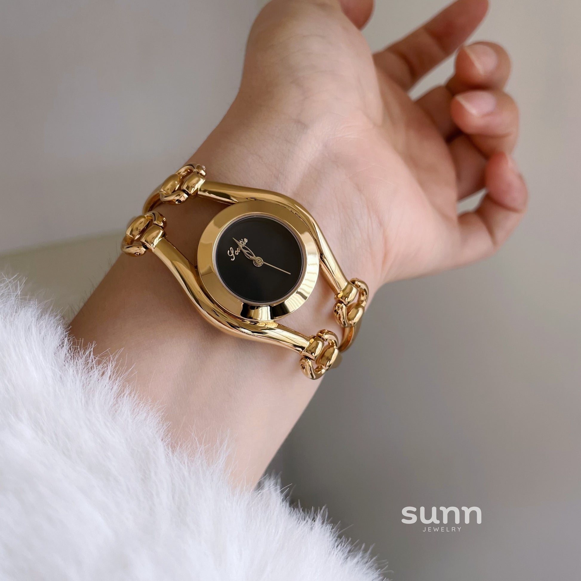 Jaime Gold Bracelet Watch [MYZRIGS8]