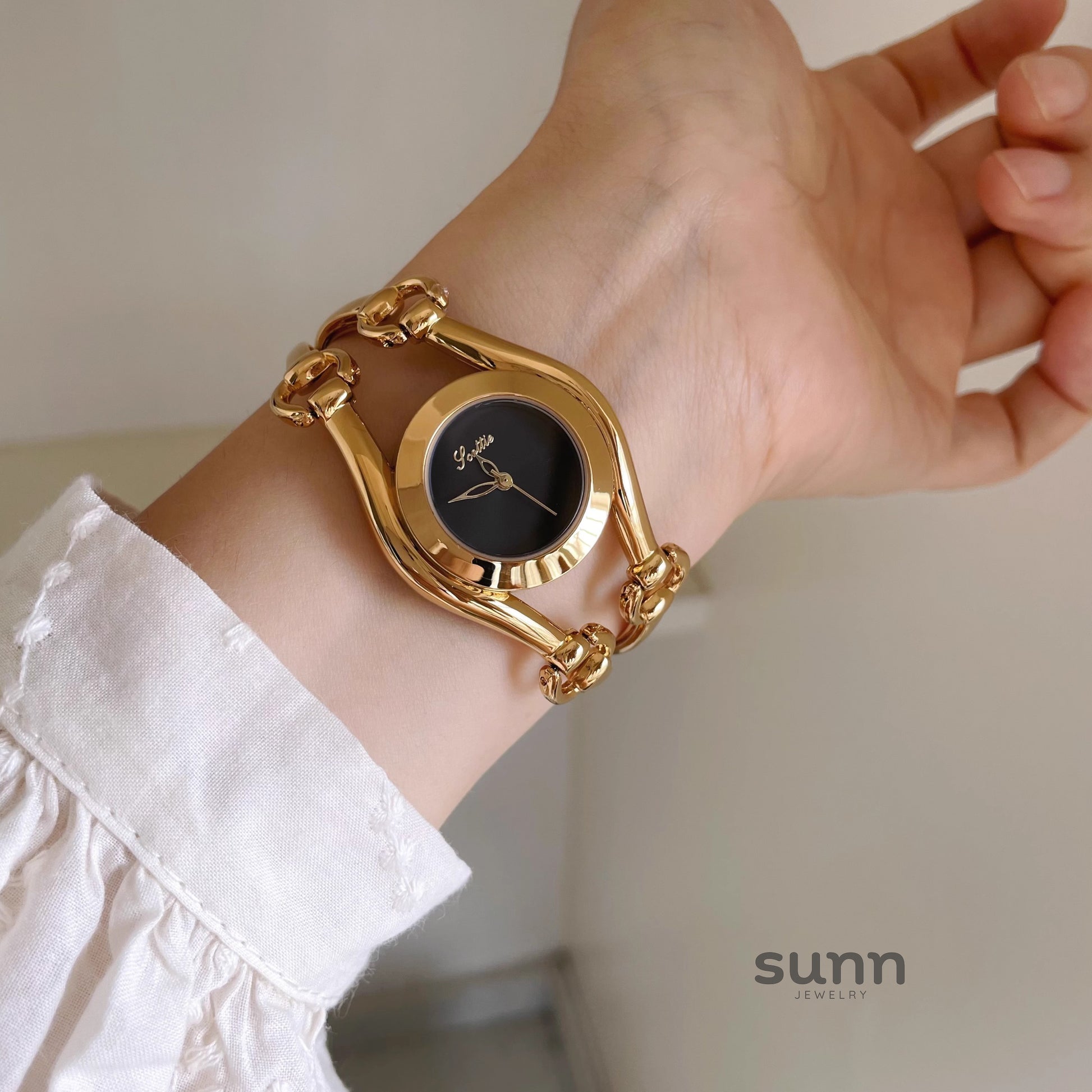 Jaime Gold Bracelet Watch [QB9WF2XD]