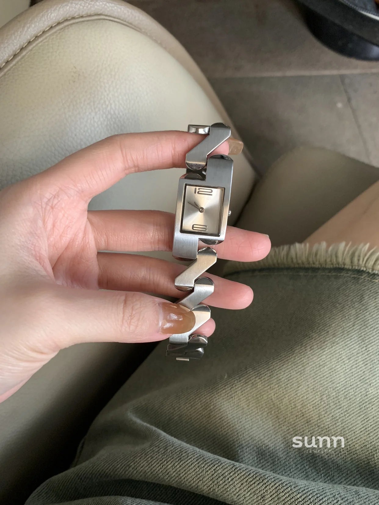 Jaleigh Vintage Silver Wrist Watch