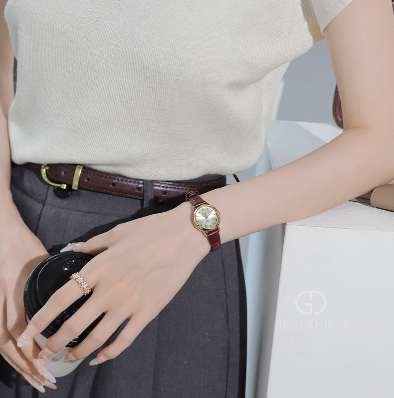 Jaleyah Petite Leather Watch [HESF7PCI]