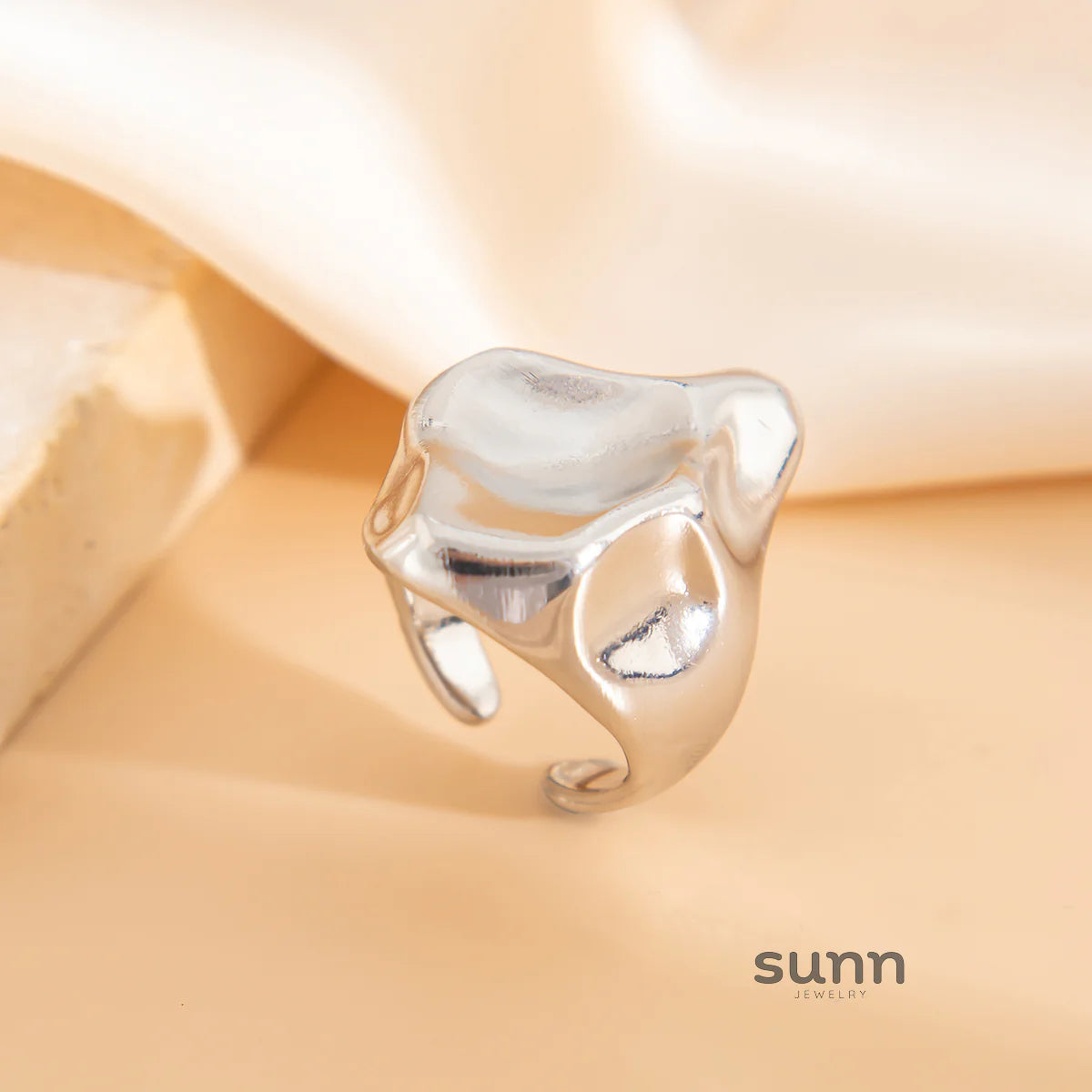 Jalia Sculptural Band Ring