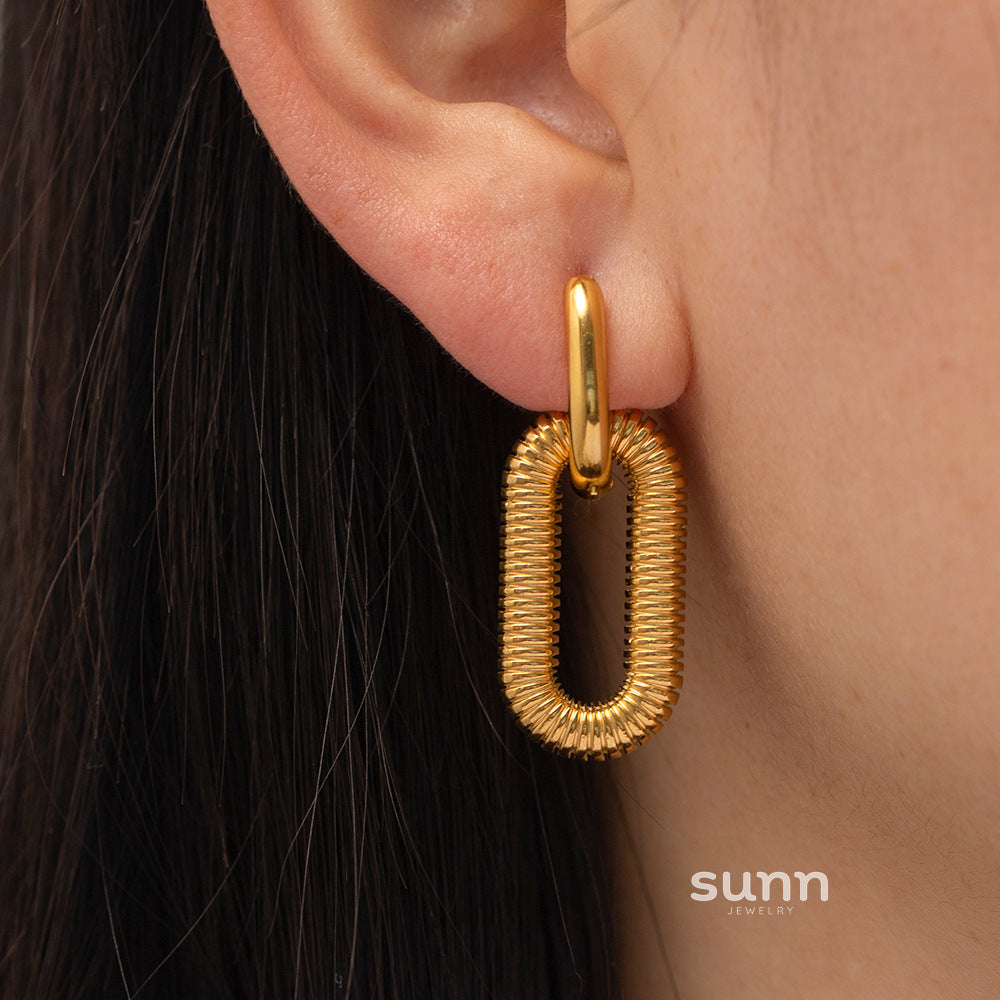 Jaliya Geometric Chain Earrings [M3XD0REP]