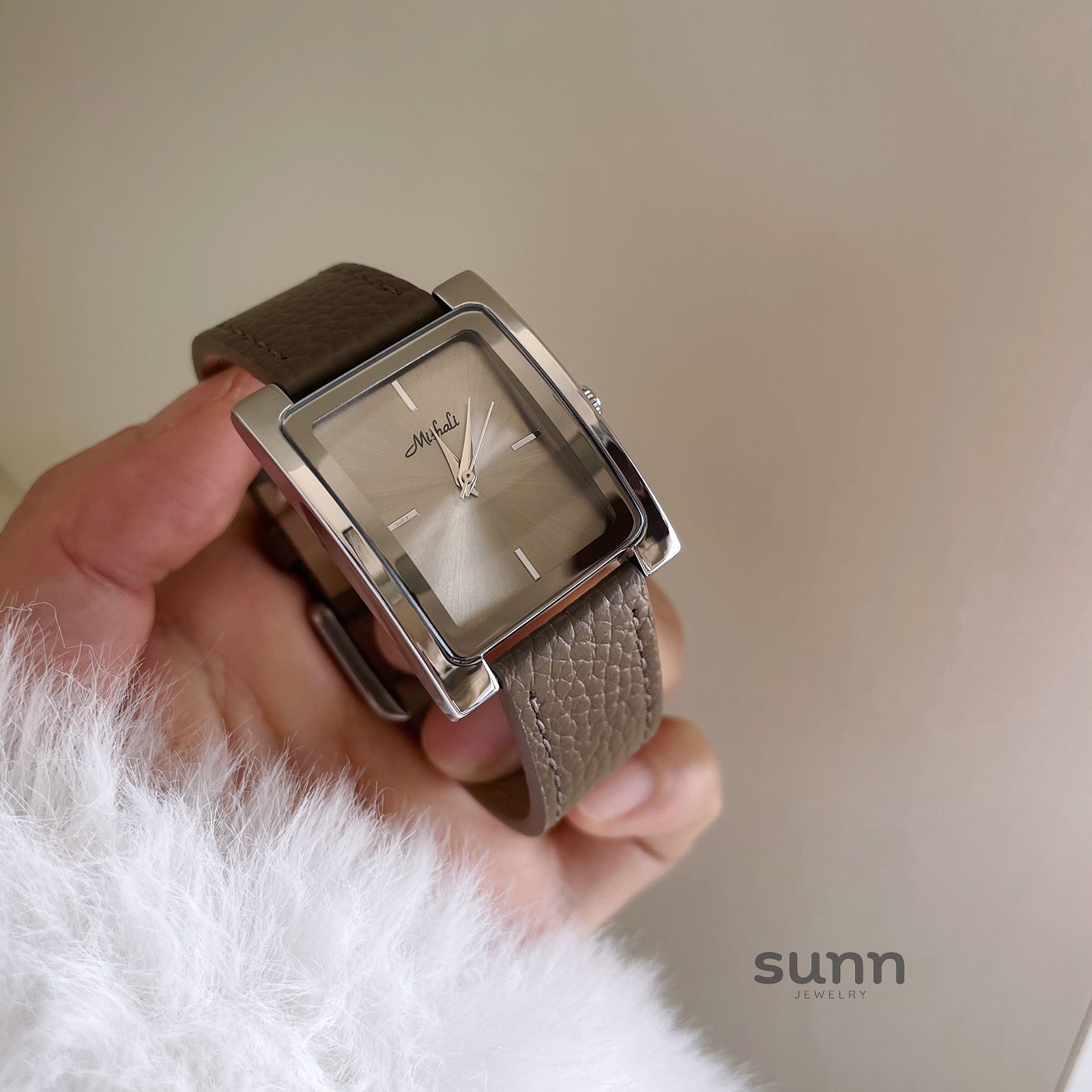 Jameson Square Leather Watch [ER9XMMGG]
