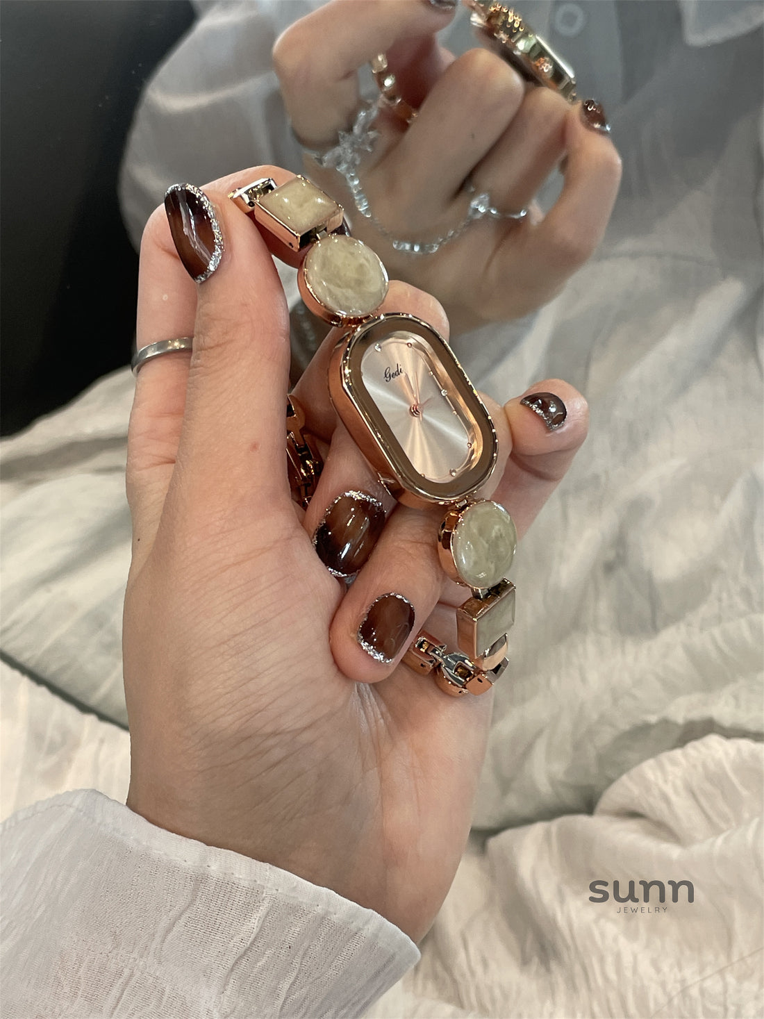 Jamilah Delicate Steel Watch [VIZ40YM4]