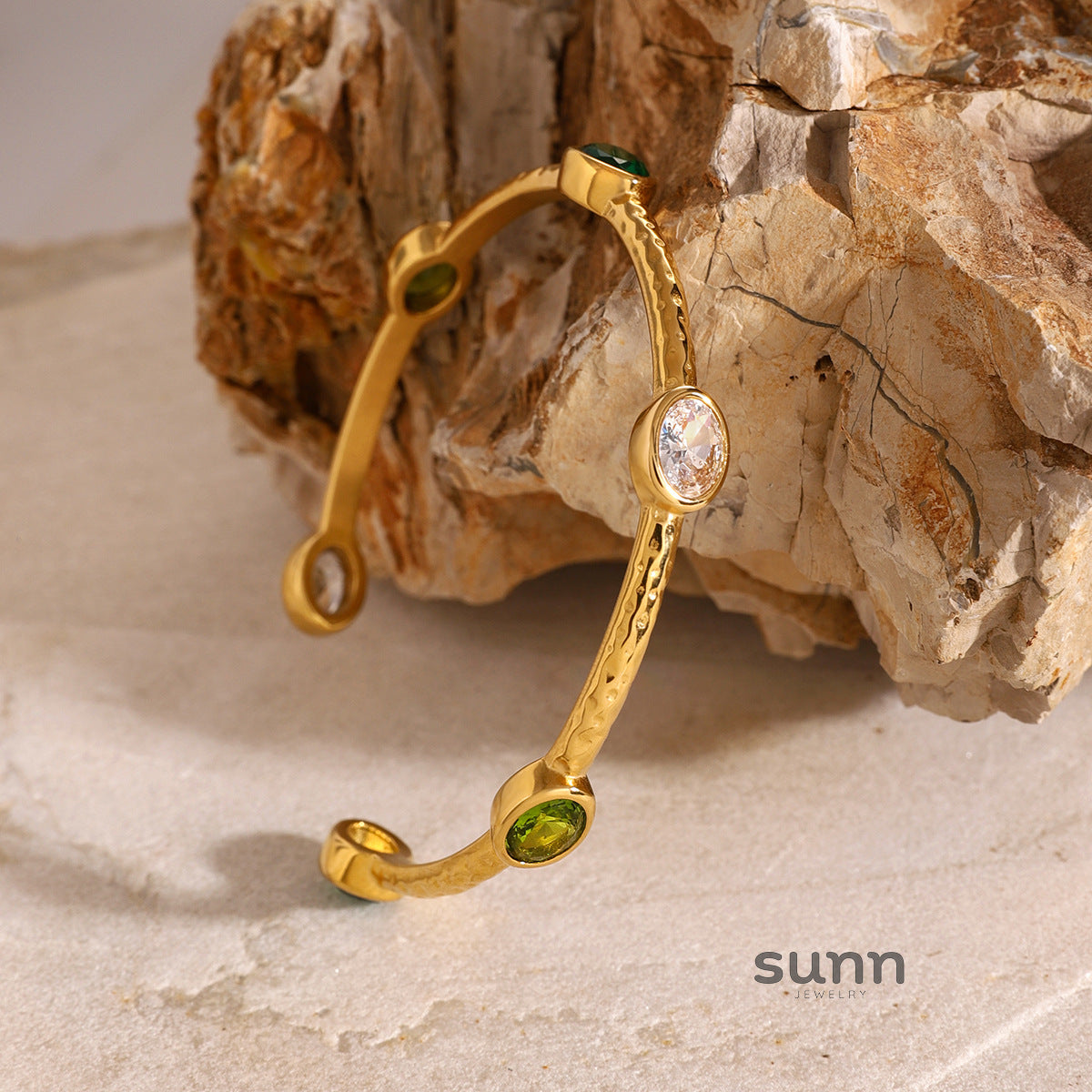 Jamisyn Zircon Retro Bracelet