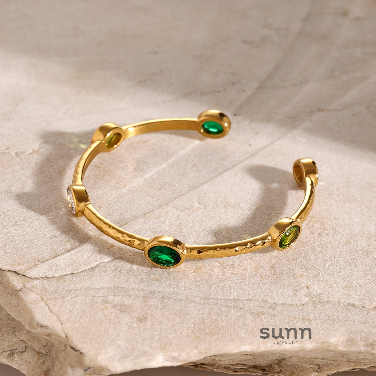 Jamisyn Zircon Retro Bracelet
