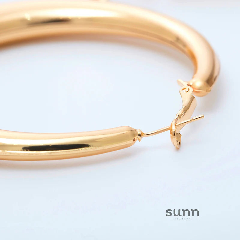 Jamyah Oval Hoop Earrings