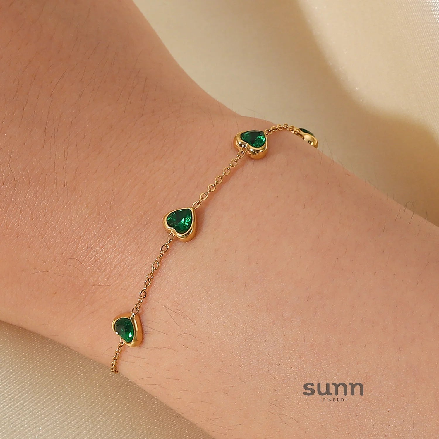 Janay Emerald Heart Bracelet