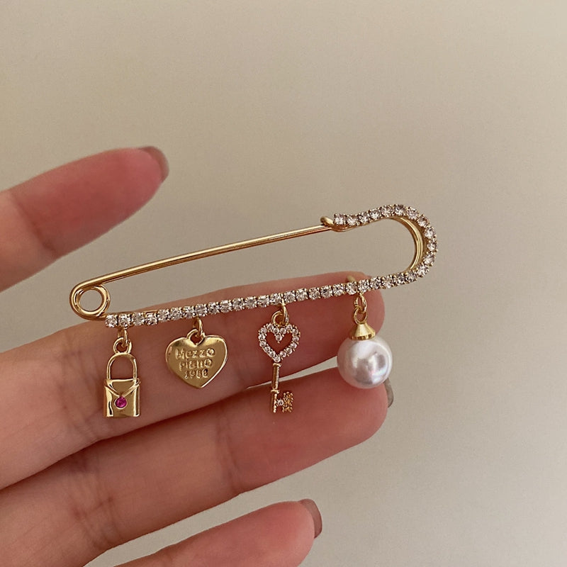 Jane Pearl Key Brooch [6IYEO1NP]