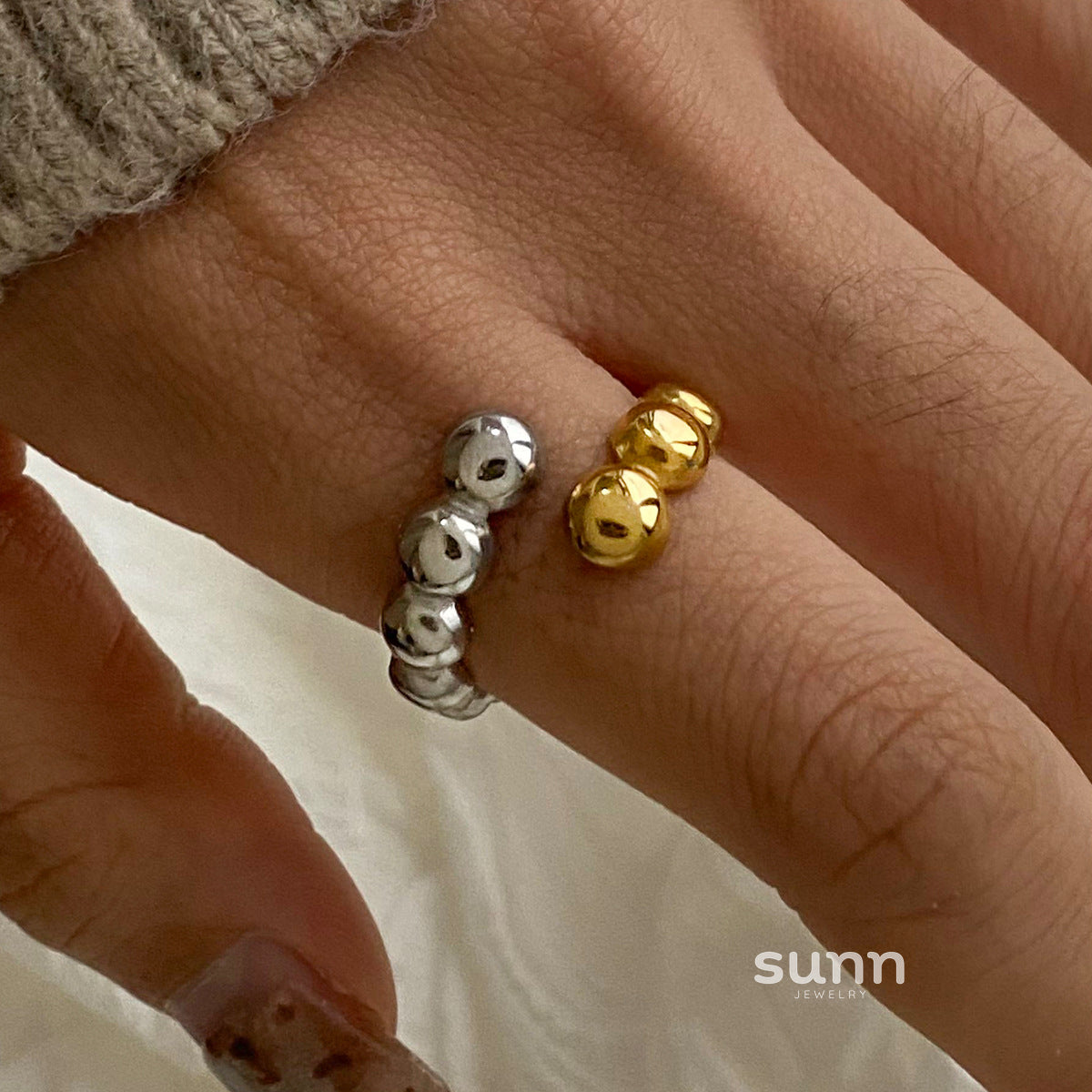 Janelly Dainty Pearl Stacking Rings [KMQRY91P]