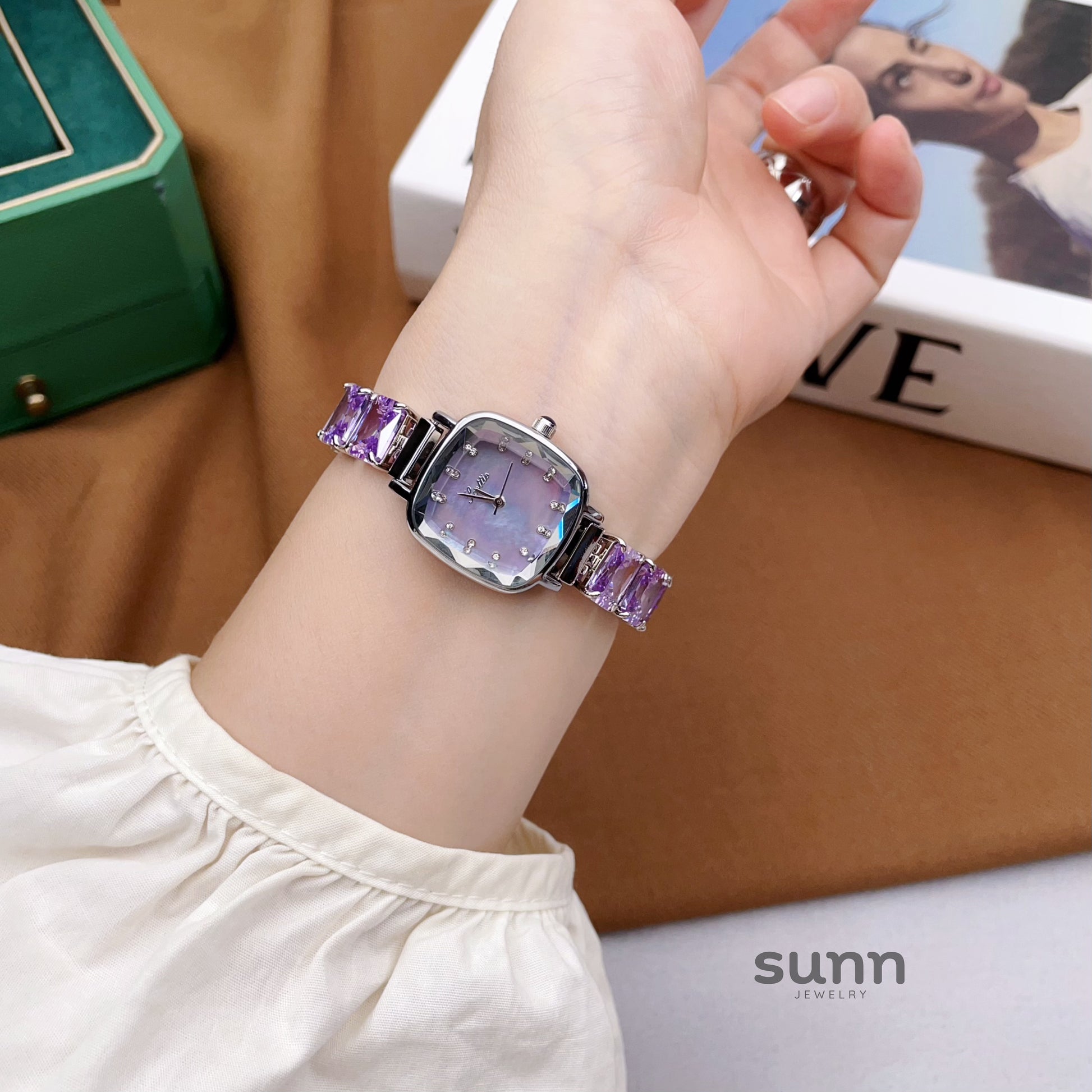 Janelly Square Bracelet Watch [2MLD9719]
