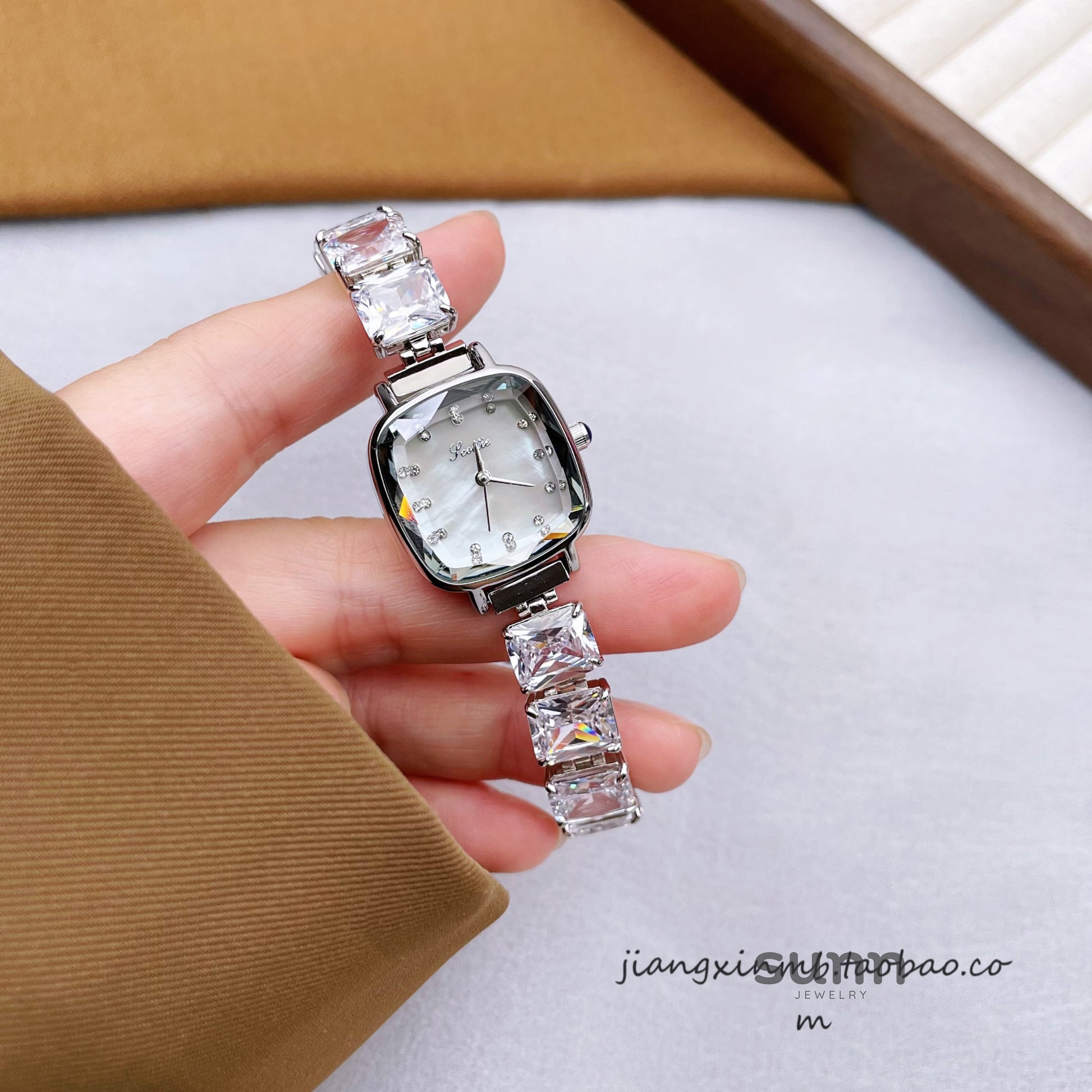 Janelly Square Bracelet Watch [TXGCBIAT]