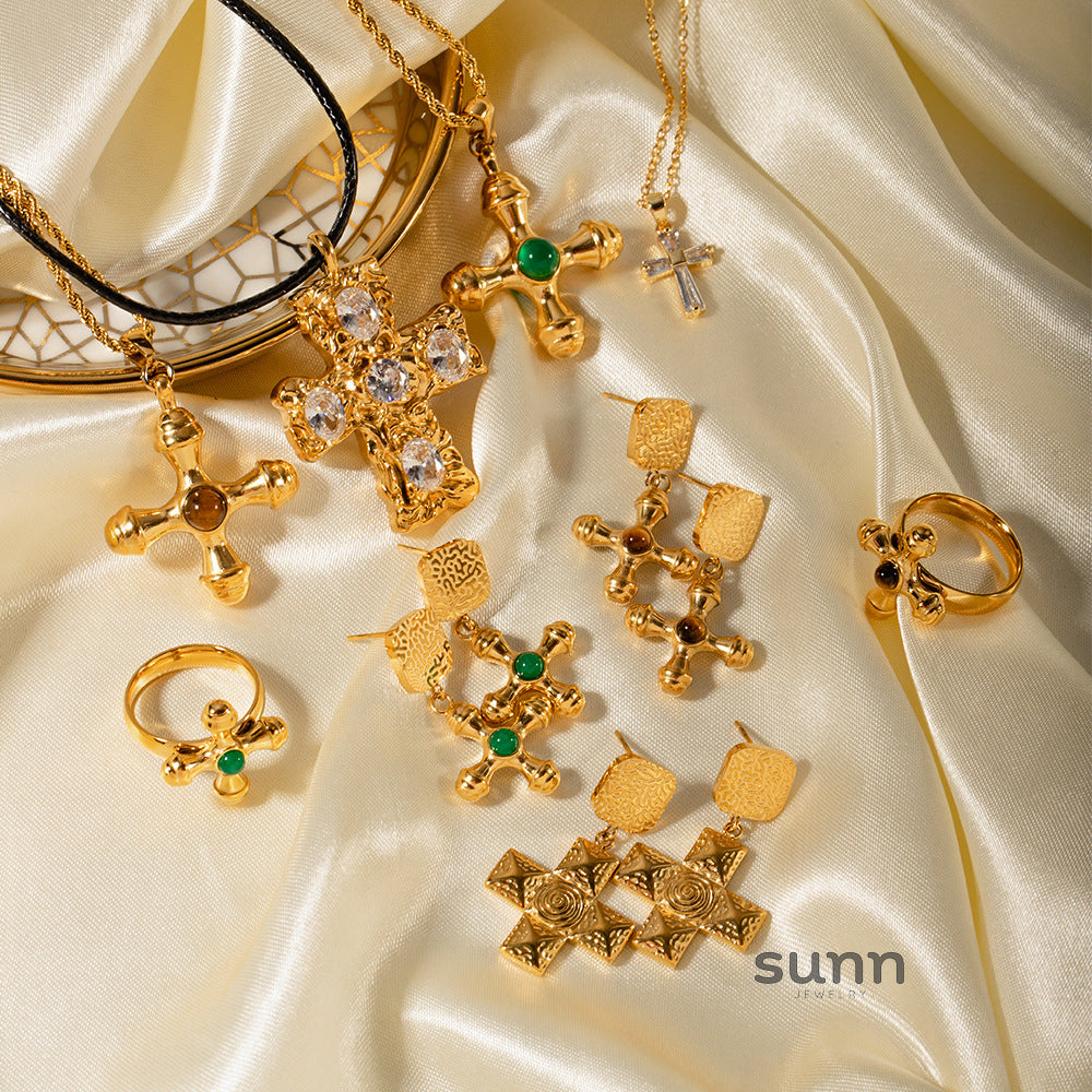 Jania Ins Gold Charm Necklace [3CLNF7EY]