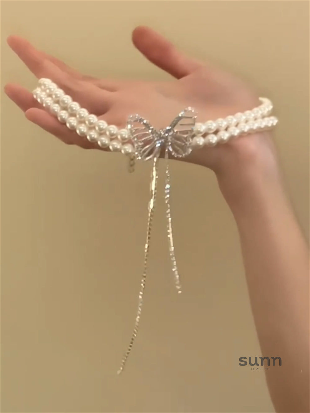 Janice Double Pearl Butterfly Necklace [3BMFGBGA]