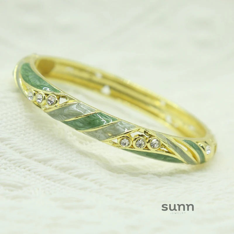 Janice Floral Enamel Bangle