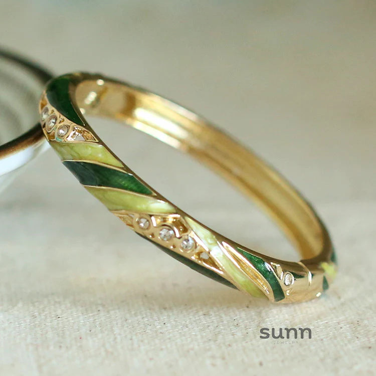 Janice Floral Enamel Bangle