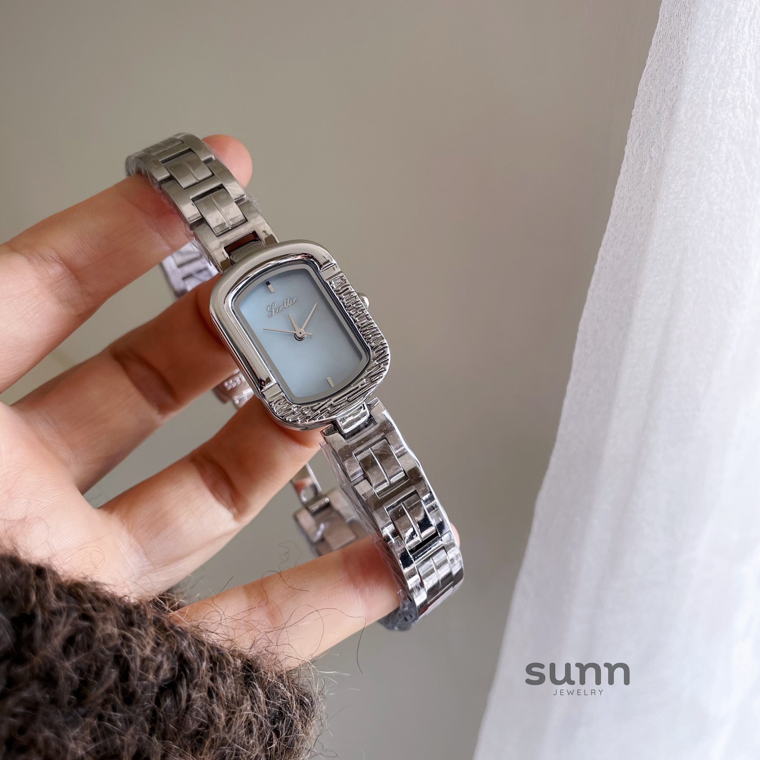 Janie Radiant Blue Watch [B82IQ0N1]