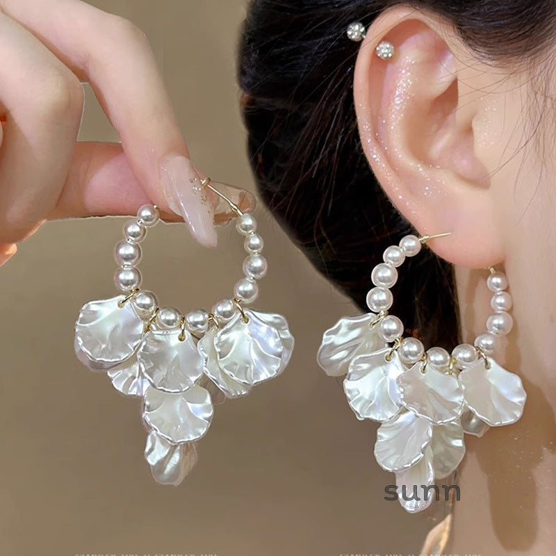 Janine Pearl Petal Drop Earrings [QV89O2G6]