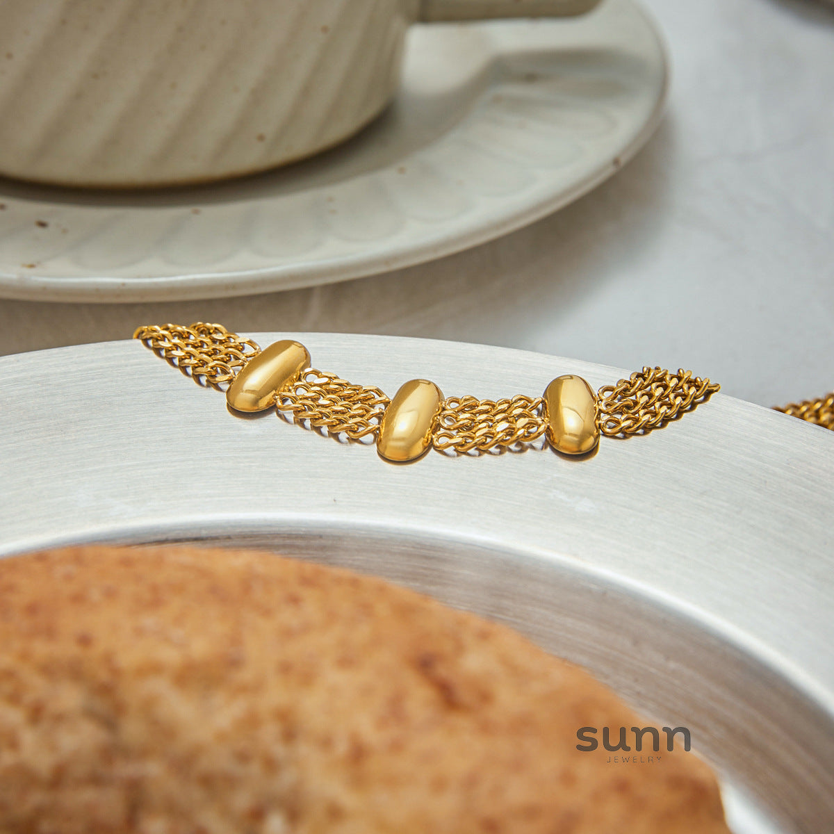Jannah Oval Gold Bracelet [V9OWYWW1]