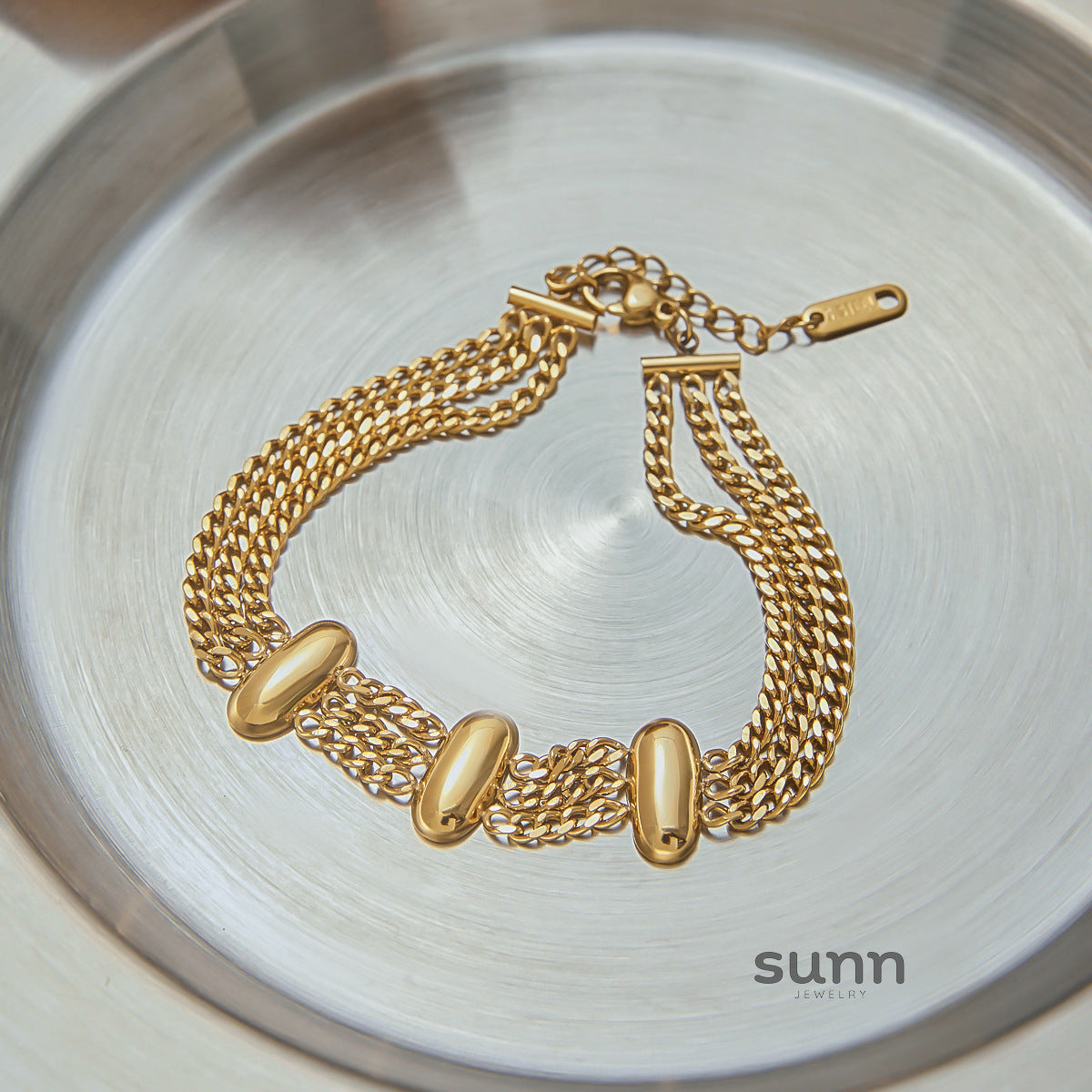 Jannah Oval Gold Bracelet [VC23TK99]
