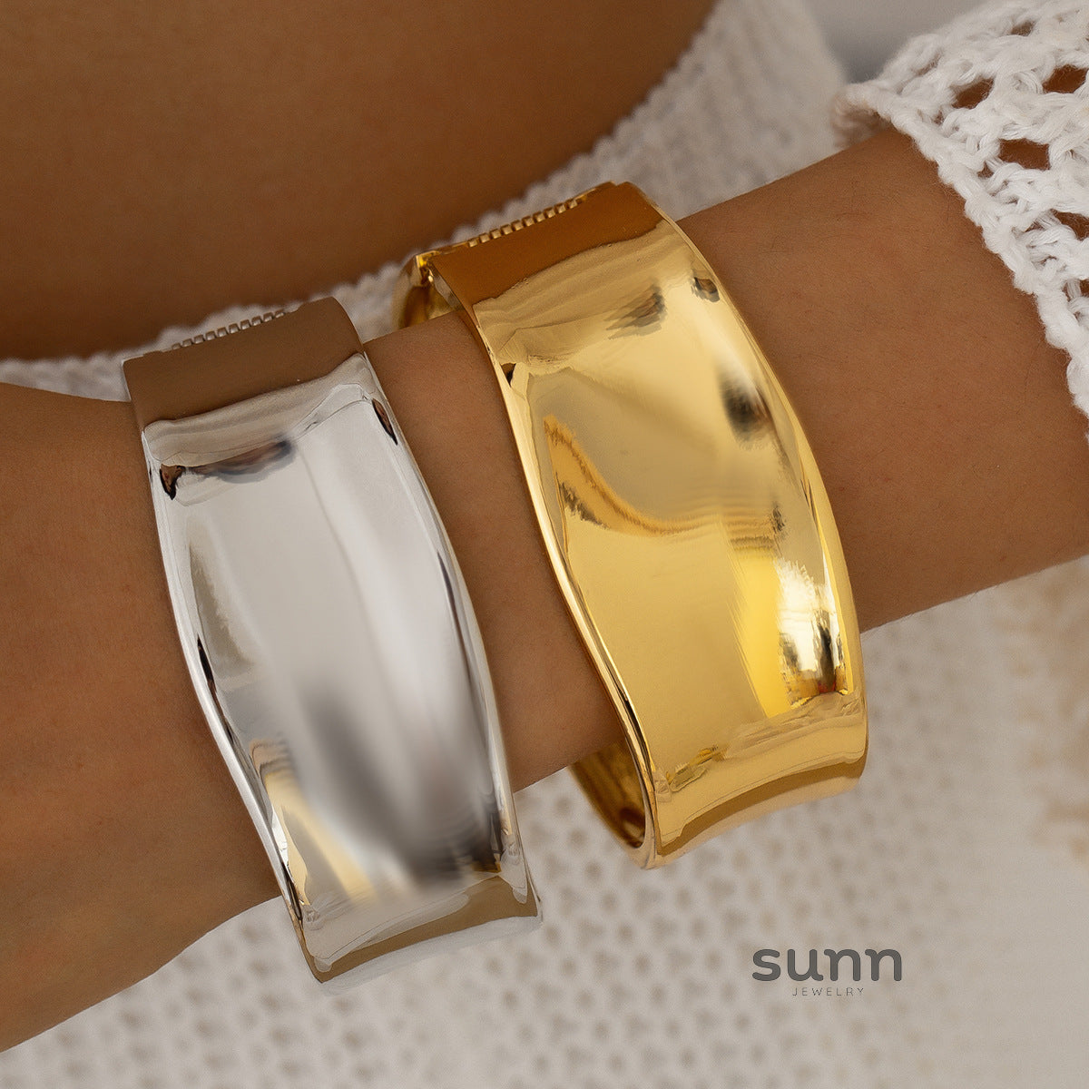 Janney Liquid Metal Cuff Bracelet [WSWWKNOO]