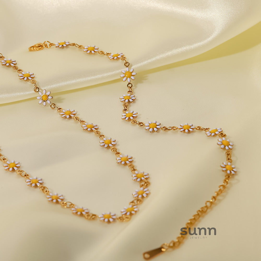 Janya Petite Daisy Chain Set [VI868JB2]