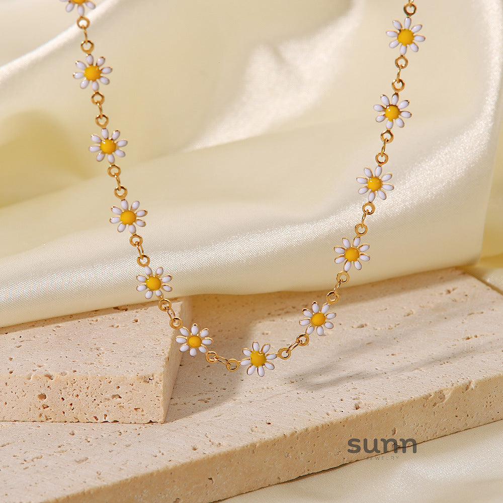 Janya Petite Daisy Chain Set [TGPX5XR6]
