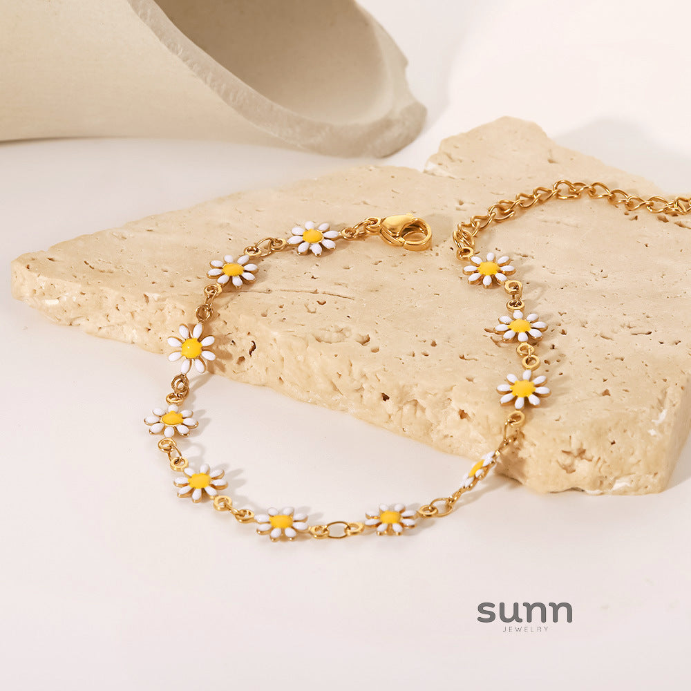 Janya Petite Daisy Chain Set [7SYD5G03]