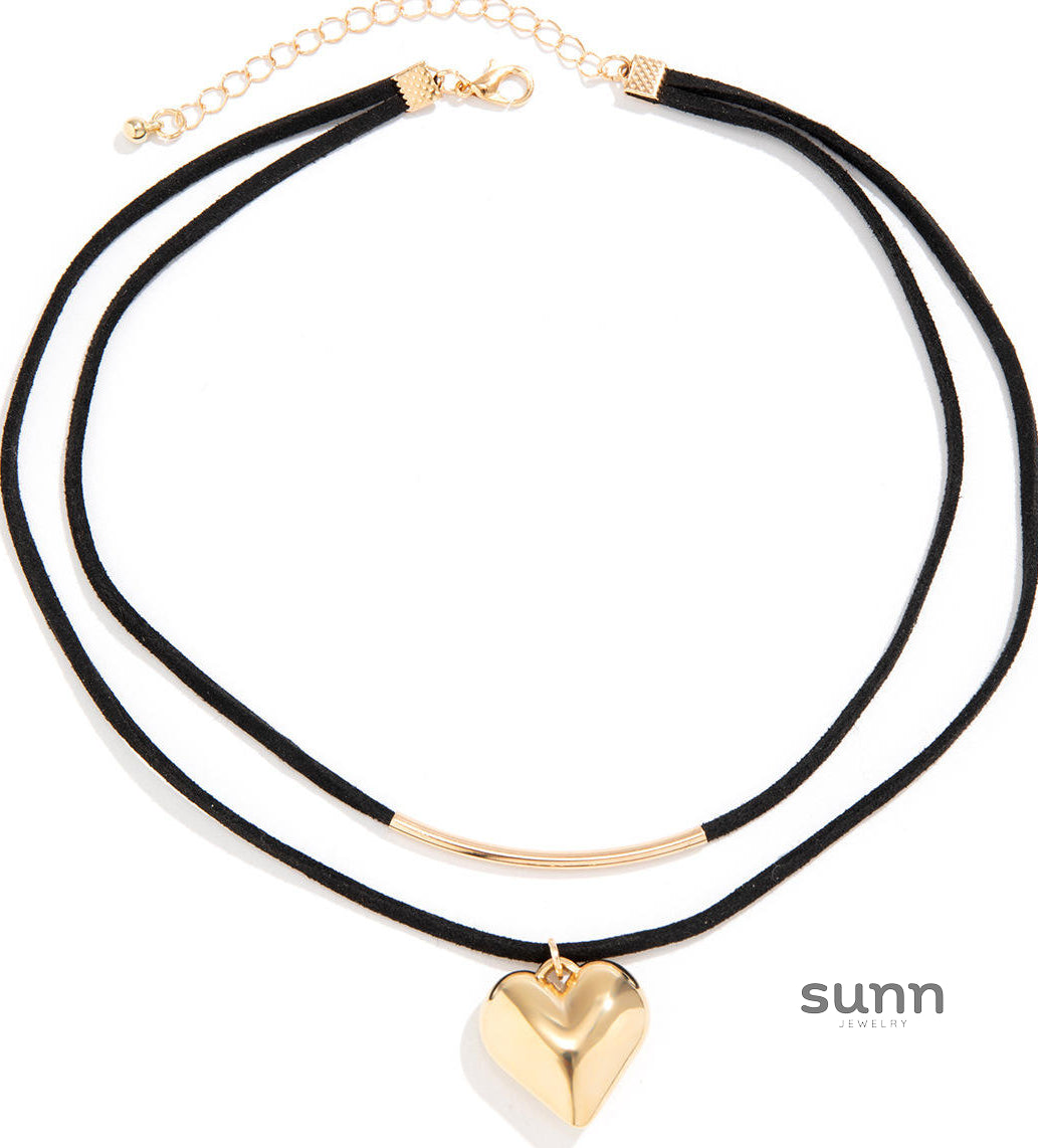 Janyah Velvet Heart Choker Necklace [70E2X44U]
