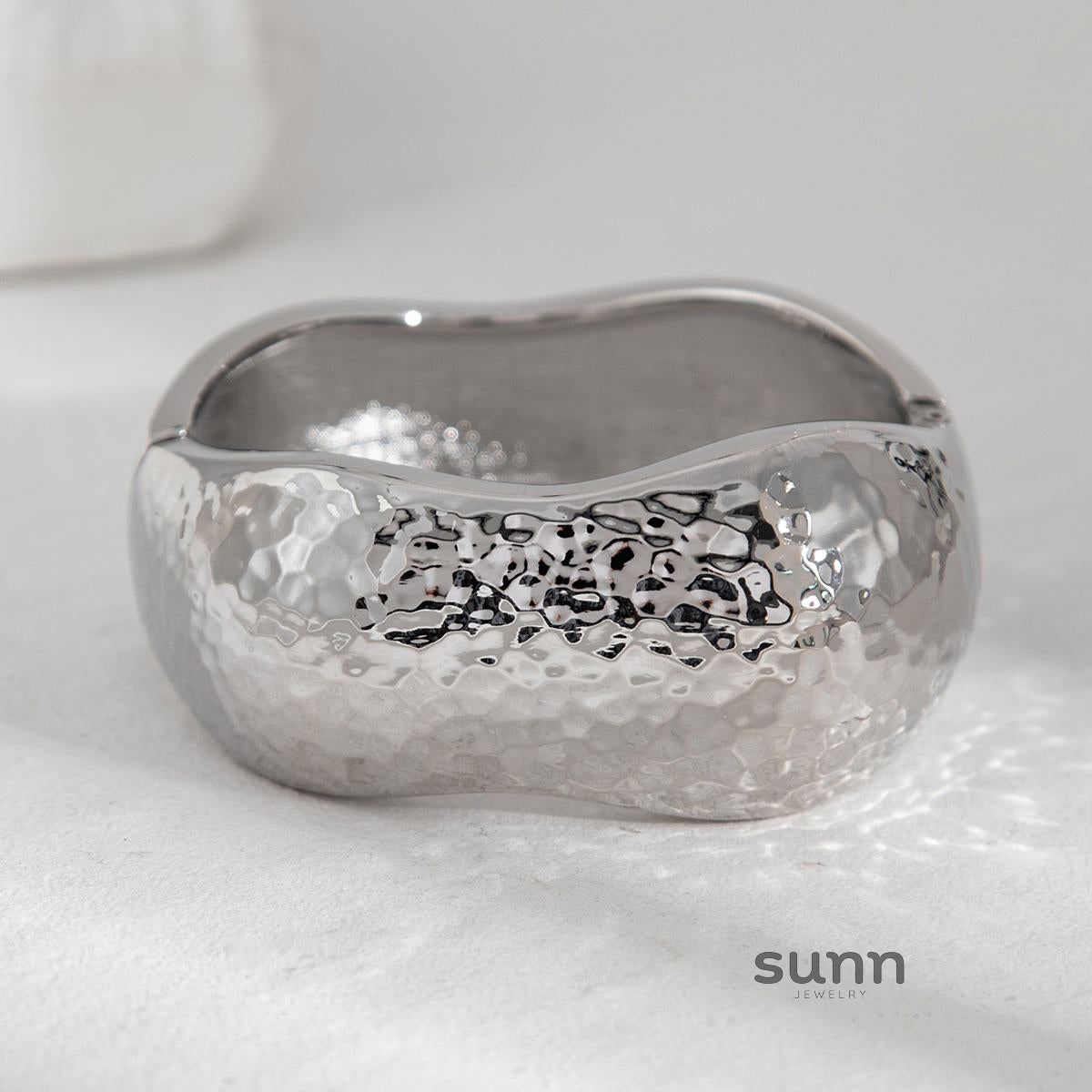 Janylah Liquid Metal Bracelet [QGM7QYG2]