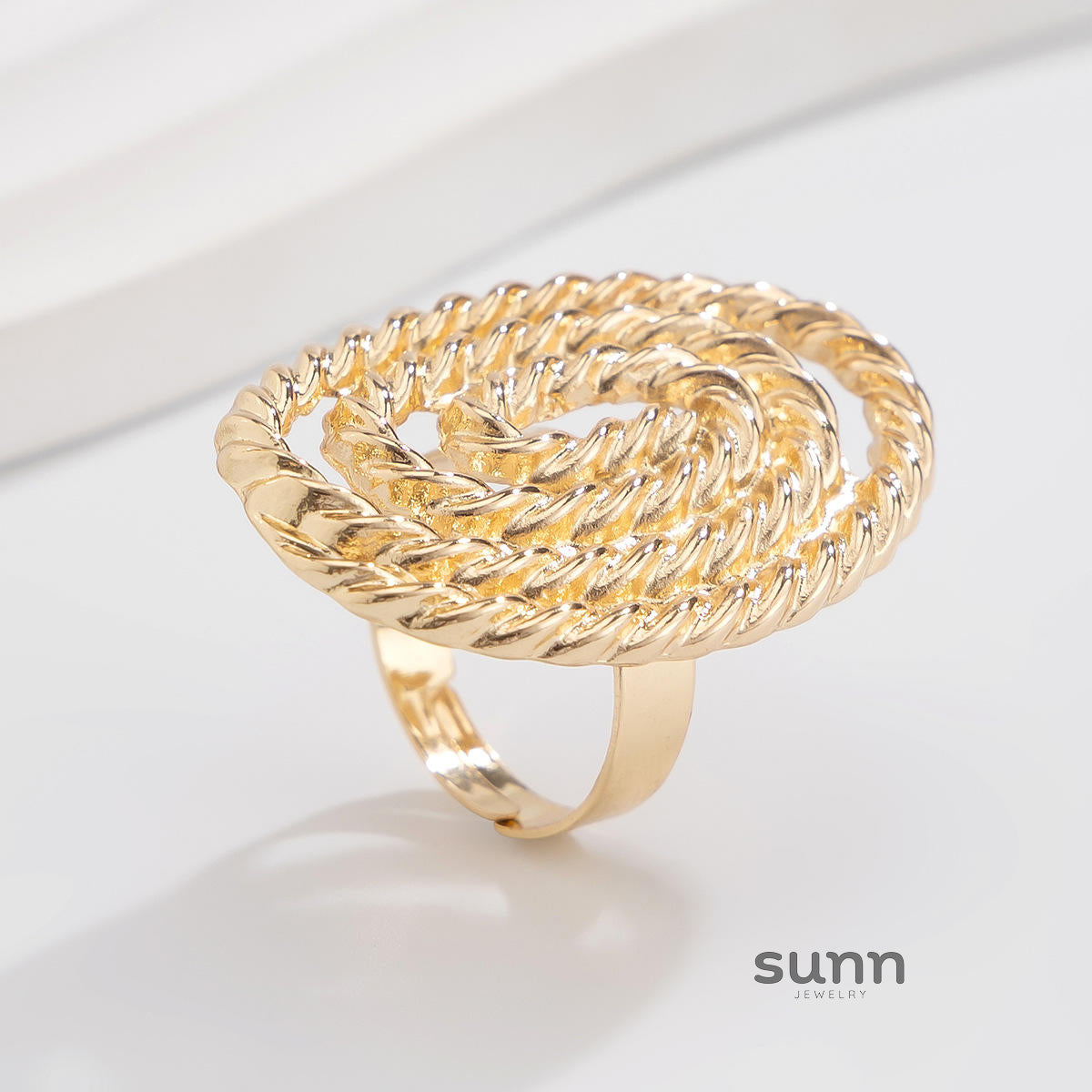 Janylah Sculptural Open Ring [VREC03ES]