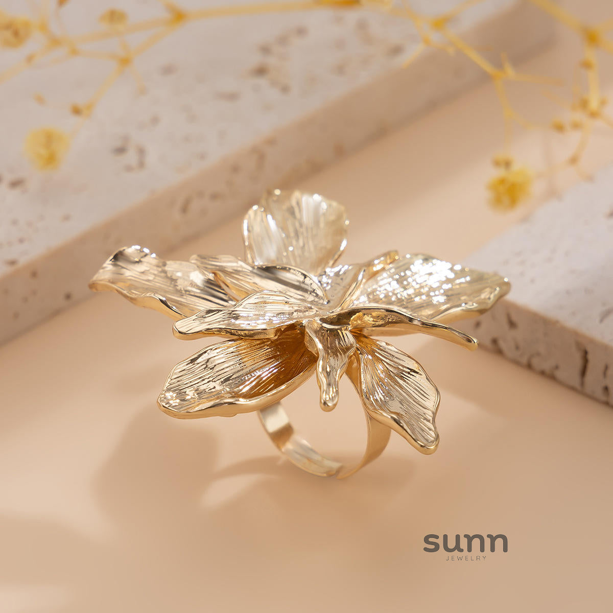 Janylah Sculptural Open Ring [3CDYTN65]