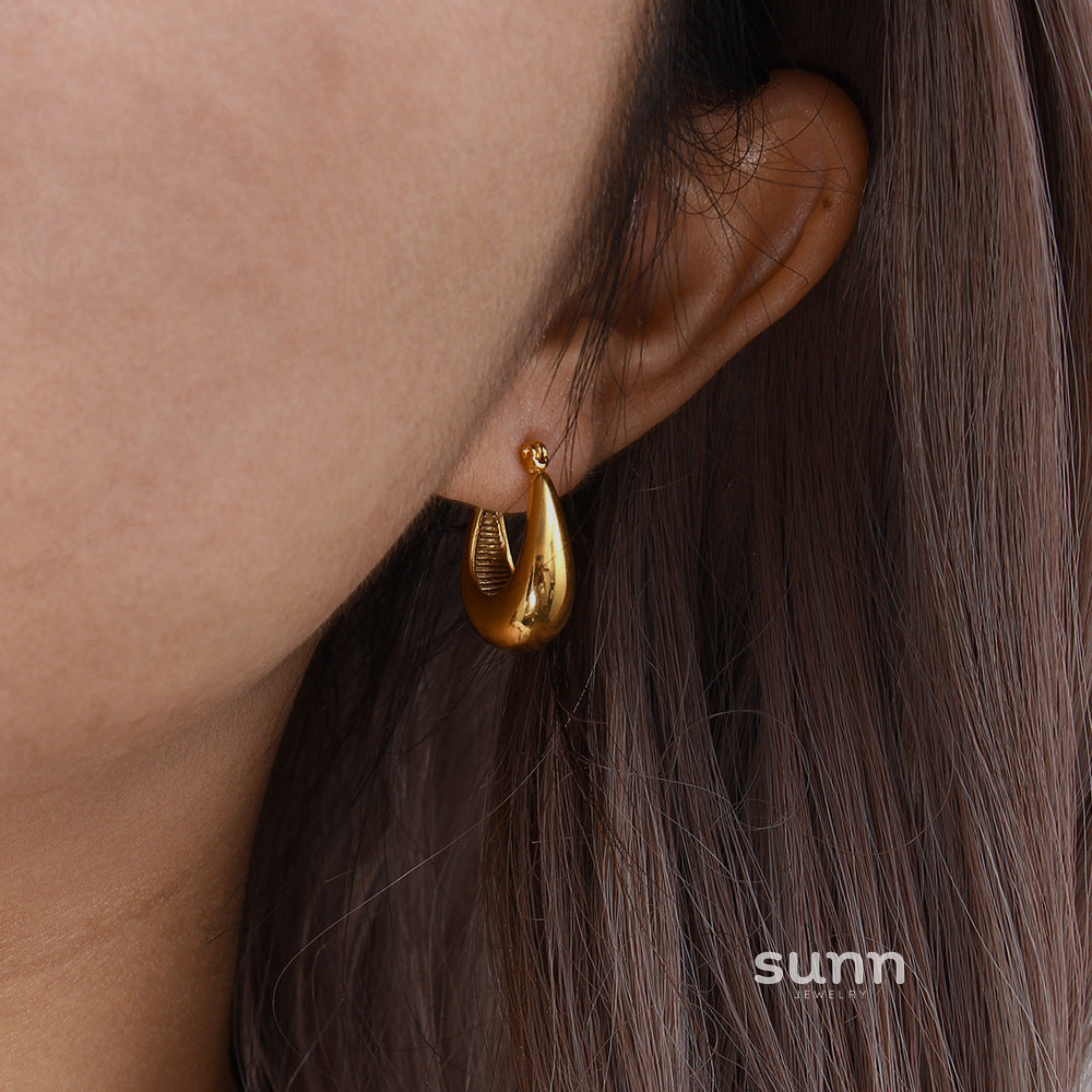 Jasper Glossy U-Shape Hoops [3GADE0KP]
