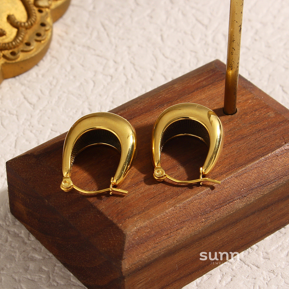 Jasper Glossy U-Shape Hoops [F1EFD4GU]