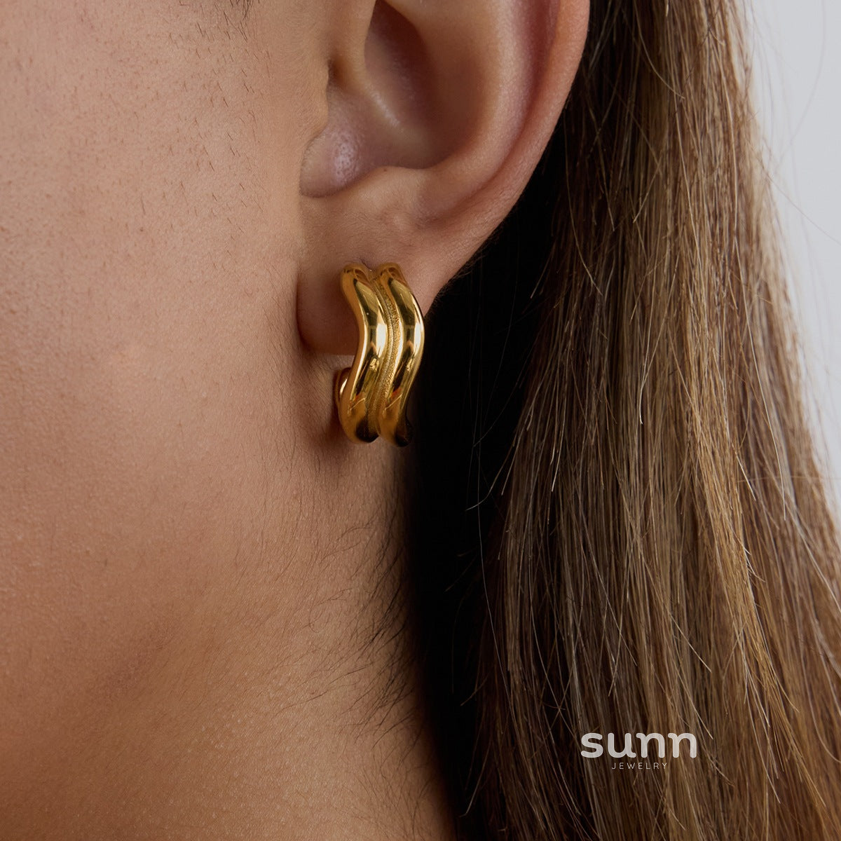 Jayani Geometric Hoop Earrings [BTS8R1JJ]