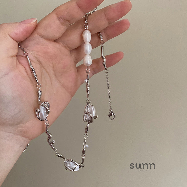 Jayci Baroque Heart Choker [BQHZV8IP]