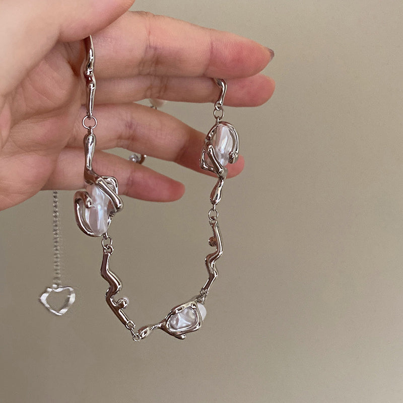 Jayci Baroque Heart Choker [PZ2PNF7L]