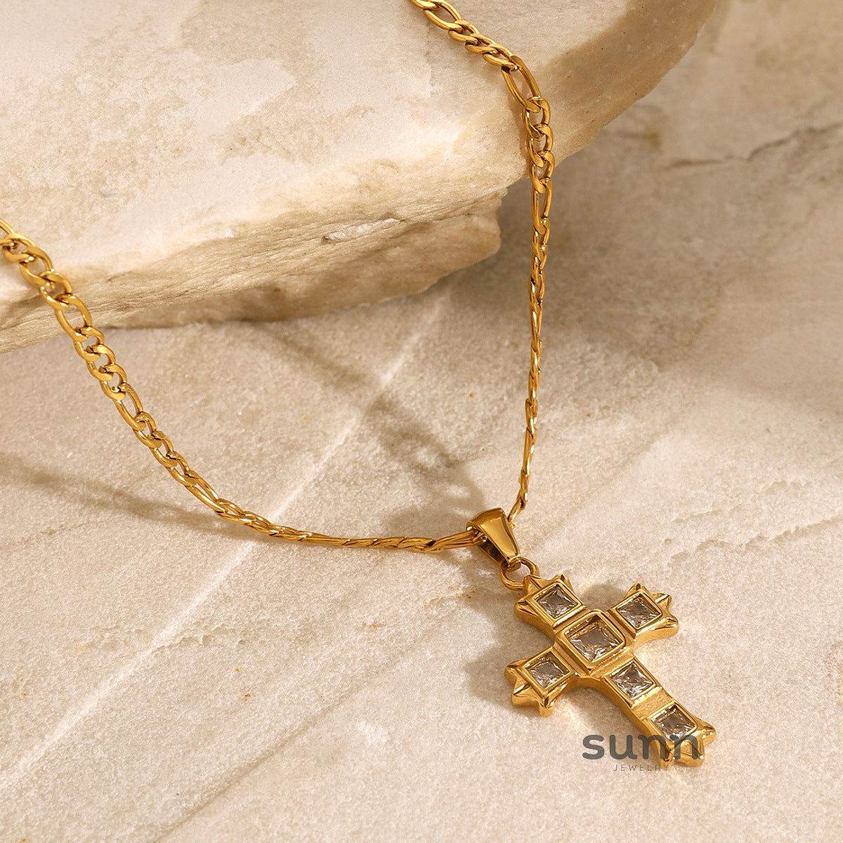 Jaycie Zircon Cross Pendant Necklace [LF3B4SSK]