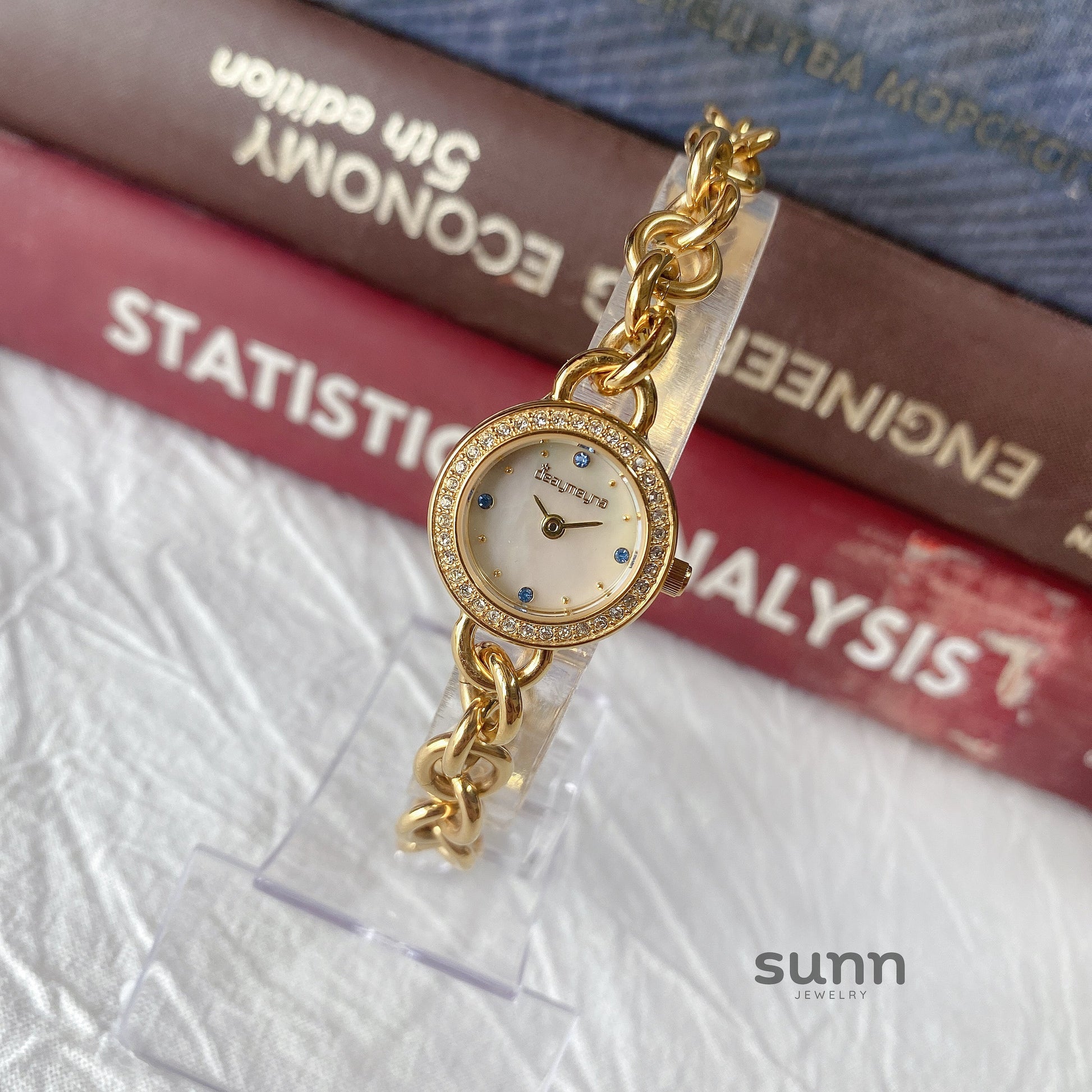 Jayda Dainty Shell Dial Watch
