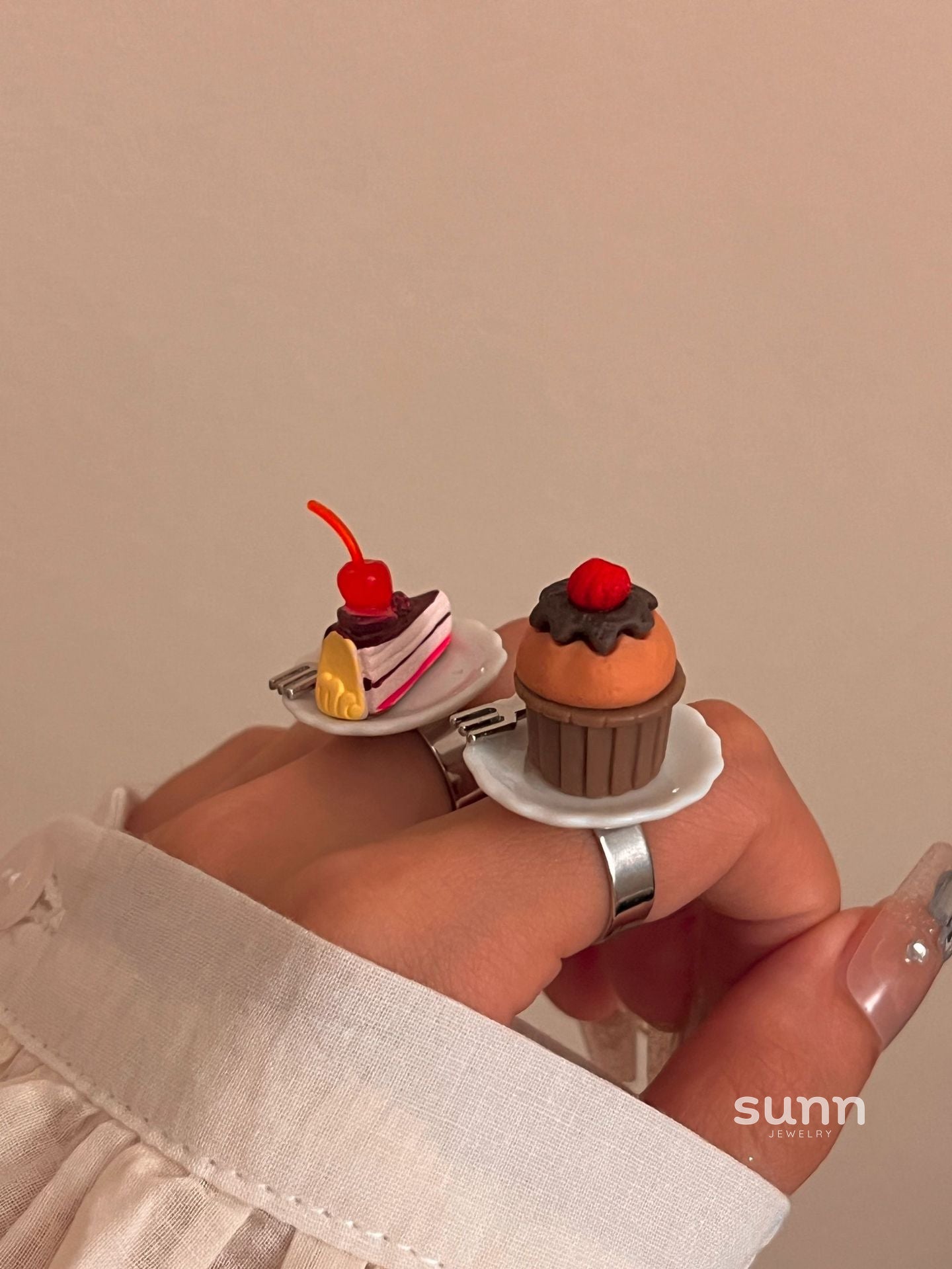 Jaylanie Whimsical Dessert Ring [N99XSTQ6]